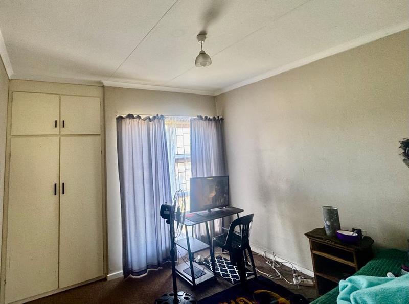 3 Bedroom Property for Sale in Heiderand Western Cape